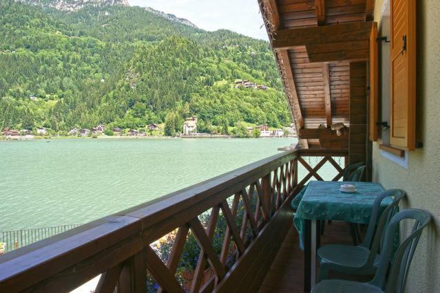 Appartamenti Chalet Al Lago Аллеге Экстерьер фото